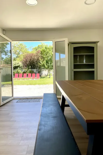 Les villas de Grammont, 2 Villas: 260m², 5 chambres jusqu'à 10 personnes et 640m² avec piscine, 9 chambres jusqu'à 18 personnes. Aux portes de La Rochelle
